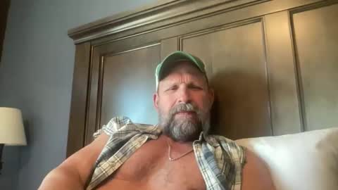 Snapshot of joestros chatting on May 18, 2026, 8:36 pm joestros online show from May 18, 2026, 8:36 pm