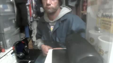 joeybcali79 online show from April 1, 2026, 10:16 am