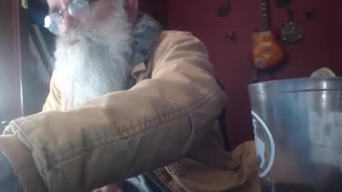 joeyzzz1 online show from April 21, 2026, 2:15 am