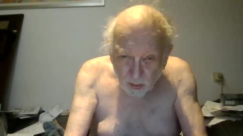 Snapshot of johan1948 chatting on January 5, 2025, 3:23 pm Johan online show from January 5, 2025, 3:23 pm