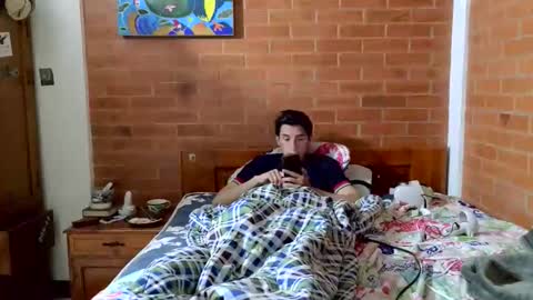 johan70nsexy online show from April 17, 2026, 9:45 am