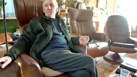 johan7 heet online show from January 13, 2025, 1:28 pm