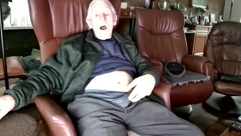 johan7 heet online show from January 14, 2025, 3:36 pm