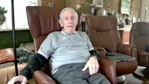 johan7 heet online show from January 17, 2025, 1:13 pm