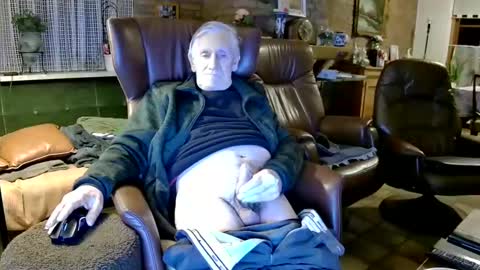 johan7 heet online show from February 17, 2025, 10:03 pm