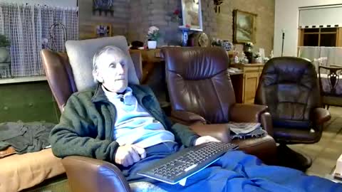 johan7 heet online show from November 15, 2025, 9:32 pm