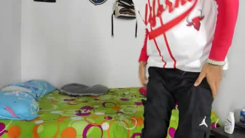 Snapshot of johan_and_antonella chatting on January 17, 2026, 10:42 am johan_and_antonella online show from January 17, 2026, 10:42 am