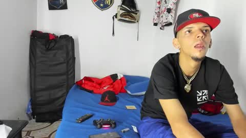 Snapshot of johan_and_antonella chatting on February 9, 2026, 10:36 pm johan_and_antonella online show from February 9, 2026, 10:36 pm