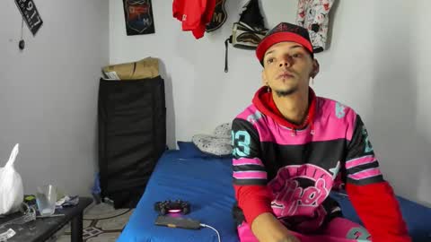 Snapshot of johan_and_antonella chatting on February 13, 2026, 1:12 am johan_and_antonella online show from February 13, 2026, 1:12 am