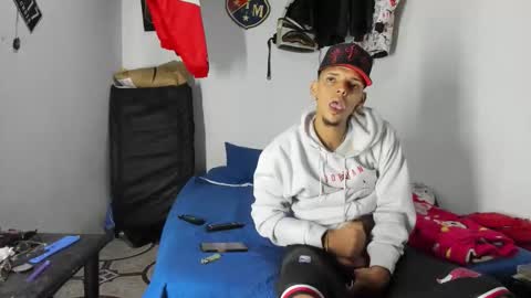 Snapshot of johan_and_antonella chatting on February 19, 2026, 2:29 am johan_and_antonella online show from February 19, 2026, 2:29 am