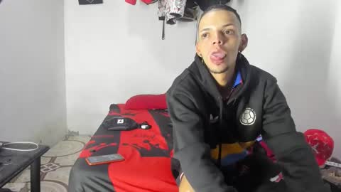 johan_and_antonella online show from April 3, 2026, 5:38 am