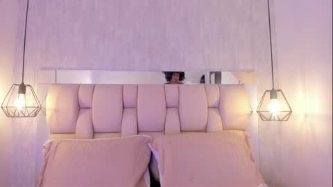 Johan  online show from March 13, 2026, 11:39 am