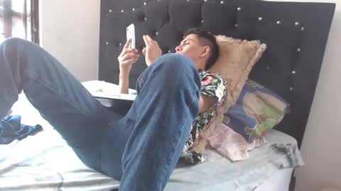 Snapshot of johan_kitten chatting on March 4, 2026, 4:13 pm johan online show from March 4, 2026, 4:13 pm