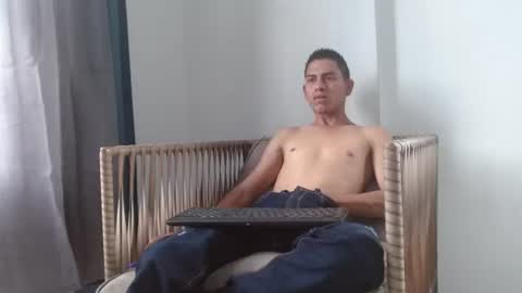 Snapshot of johan_kitten chatting on July 10, 2026, 3:47 pm johan online show from July 10, 2026, 3:47 pm