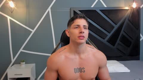 Johan Williams online show from December 11, 2024, 4:28 am