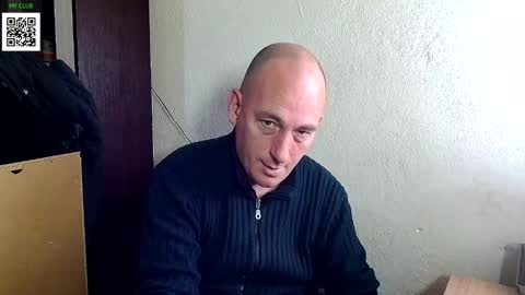 Snapshot of johanbarker chatting on December 3, 2024, 4:50 pm Johan online show from December 3, 2024, 4:50 pm