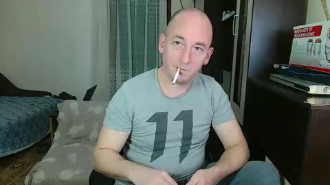Snapshot of johanbarker chatting on January 13, 2025, 8:15 am Johan online show from January 13, 2025, 8:15 am