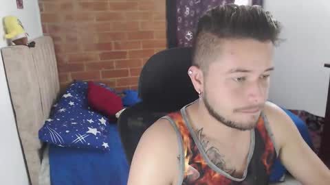 JOHAN independient model online show from February 5, 2026, 1:38 pm