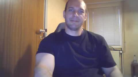Snapshot of john1212124 chatting on September 18, 2025, 5:26 pm john1212124 online show from September 18, 2025, 5:26 pm