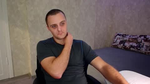 John online show from October 25, 2025, 6:35 pm