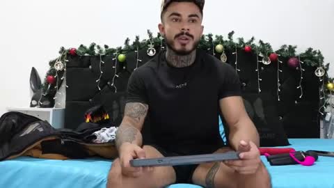 John  online show from December 26, 2024, 11:10 am