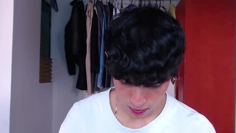 John Vichenso online show from September 12, 2025, 9:37 pm