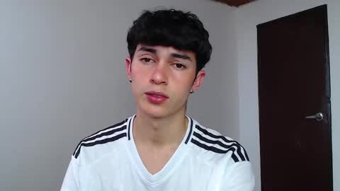 John Vichenso online show from September 25, 2025, 9:07 pm