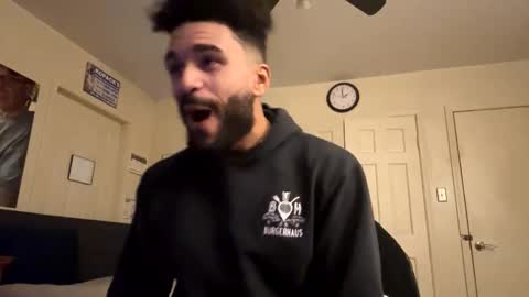 Mikemike online show from December 15, 2025, 7:01 am