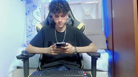 johnny_cagee online show from October 25, 2025, 4:53 am