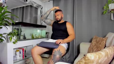 JOHNNY online show from January 16, 2025, 11:48 pm