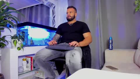 JOHNNY online show from January 22, 2025, 11:53 pm