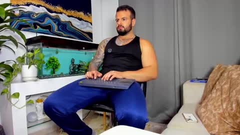 JOHNNY online show from February 19, 2025, 11:46 pm