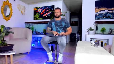 JOHNNY online show from March 9, 2025, 4:05 am