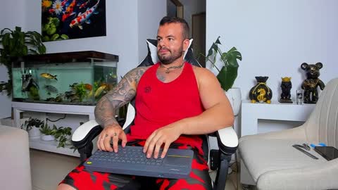 JOHNNY online show from September 24, 2025, 11:30 pm