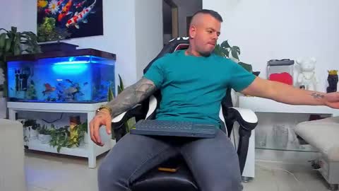 JOHNNY online show from October 26, 2025, 2:06 am