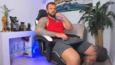 JOHNNY online show from February 11, 2026, 11:43 pm