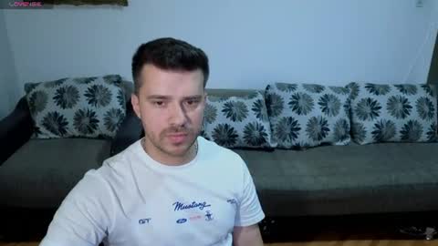 Snapshot of johnnylove21 chatting on July 22, 2026, 7:49 pm Johnny online show from July 22, 2026, 7:49 pm