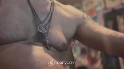 Snapshot of johnnyshung1 chatting on January 6, 2025, 1:30 pm johnnyshung1 online show from January 6, 2025, 1:30 pm