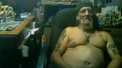 Snapshot of johnnyshung1 chatting on September 10, 2025, 4:51 pm johnnyshung1 online show from September 10, 2025, 4:51 pm