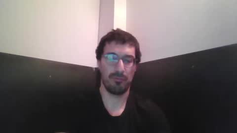 Snapshot of johnparis7575 chatting on April 24, 2026, 9:39 pm Johnfrench online show from April 24, 2026, 9:39 pm