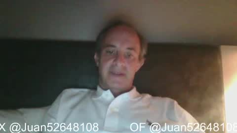 Snapshot of johnq_23 chatting on May 8, 2026, 2:39 am John online show from May 8, 2026, 2:39 am