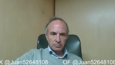 Snapshot of johnq_23 chatting on May 12, 2026, 4:04 pm John online show from May 12, 2026, 4:04 pm