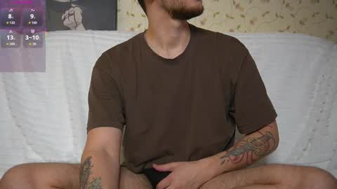 Snapshot of johnstoneisland chatting on January 16, 2026, 8:40 am John online show from January 16, 2026, 8:40 am