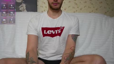 Snapshot of johnstoneisland chatting on February 5, 2026, 9:52 pm John online show from February 5, 2026, 9:52 pm