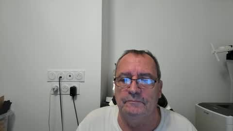 Snapshot of jojo04800 chatting on December 5, 2024, 11:07 pm jojo04800 online show from December 5, 2024, 11:07 pm