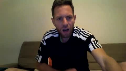 Snapshot of jojo19844 chatting on October 14, 2025, 5:58 pm jojo19844 online show from October 14, 2025, 5:58 pm