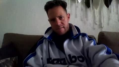 jojo19844 online show from April 3, 2026, 9:40 am