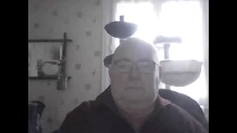 jojo60000529566 online show from January 8, 2025, 10:26 am