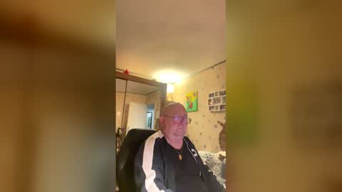 jojo60000529566 online show from February 25, 2026, 6:34 am