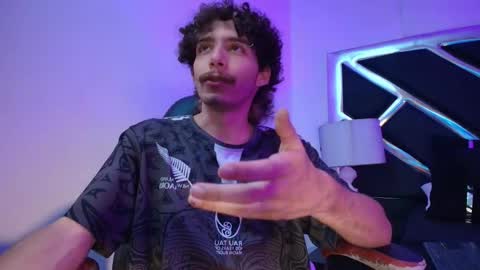 jojobraando online show from April 19, 2026, 12:00 am